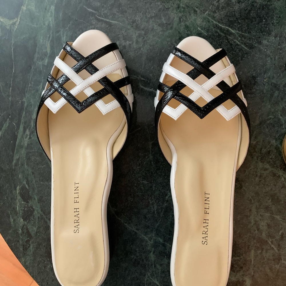 NWOB Sarah Flint Slip On Sandal Sz 39 - Picture 3 of 6